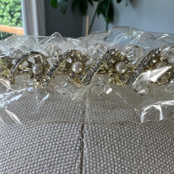 NWT Symphony Bridal Headpiece Round Gold with Rhinestone/Pearl